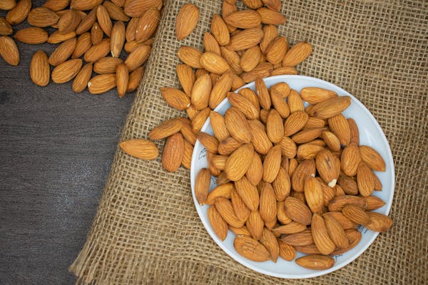 Almonds Soaked Or Dry- Which has more benefits?