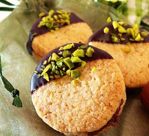 Pistachio cookies, Buy pistachios online in India